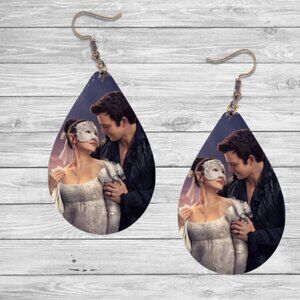 Benedict & Sophie: Bridgerton Teardrop Earring